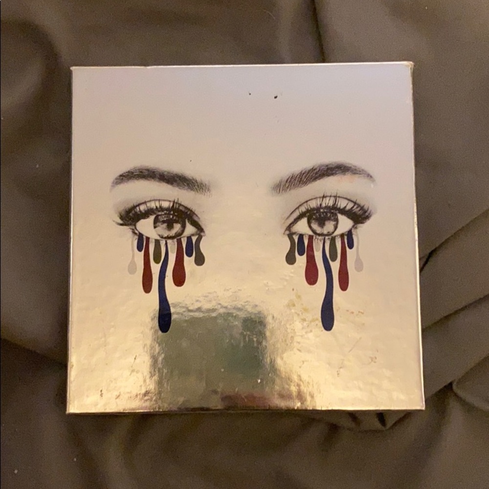 Kylie eyeshadow pallete